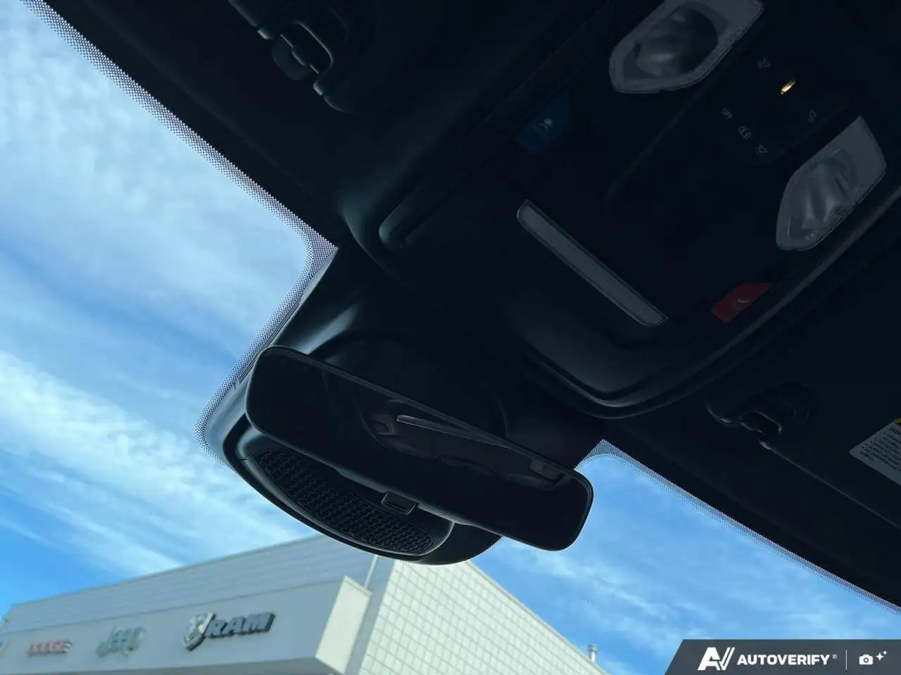 RAM 3500 снимка RAM 3500