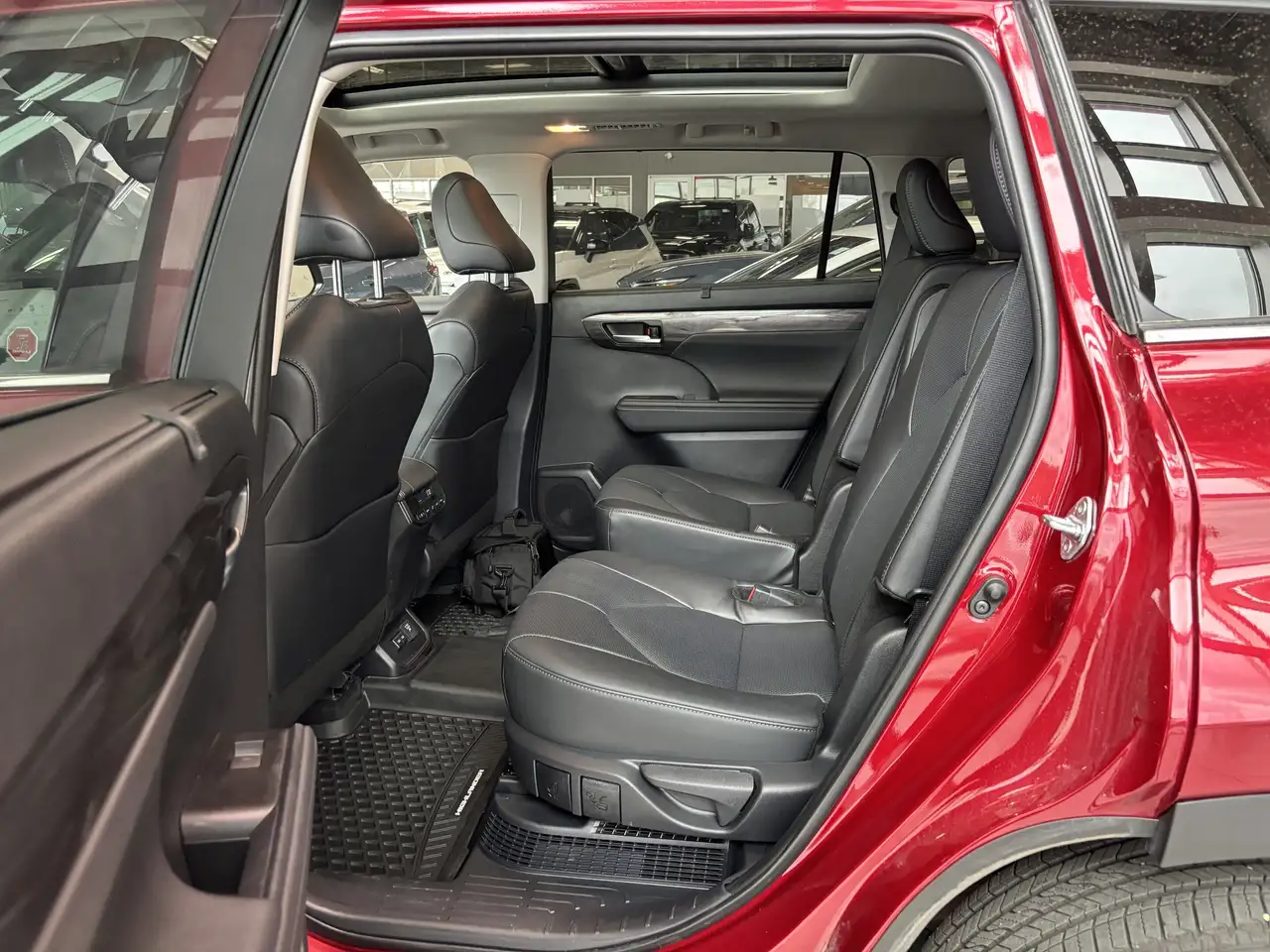 Toyota Highlander photo Toyota Highlander