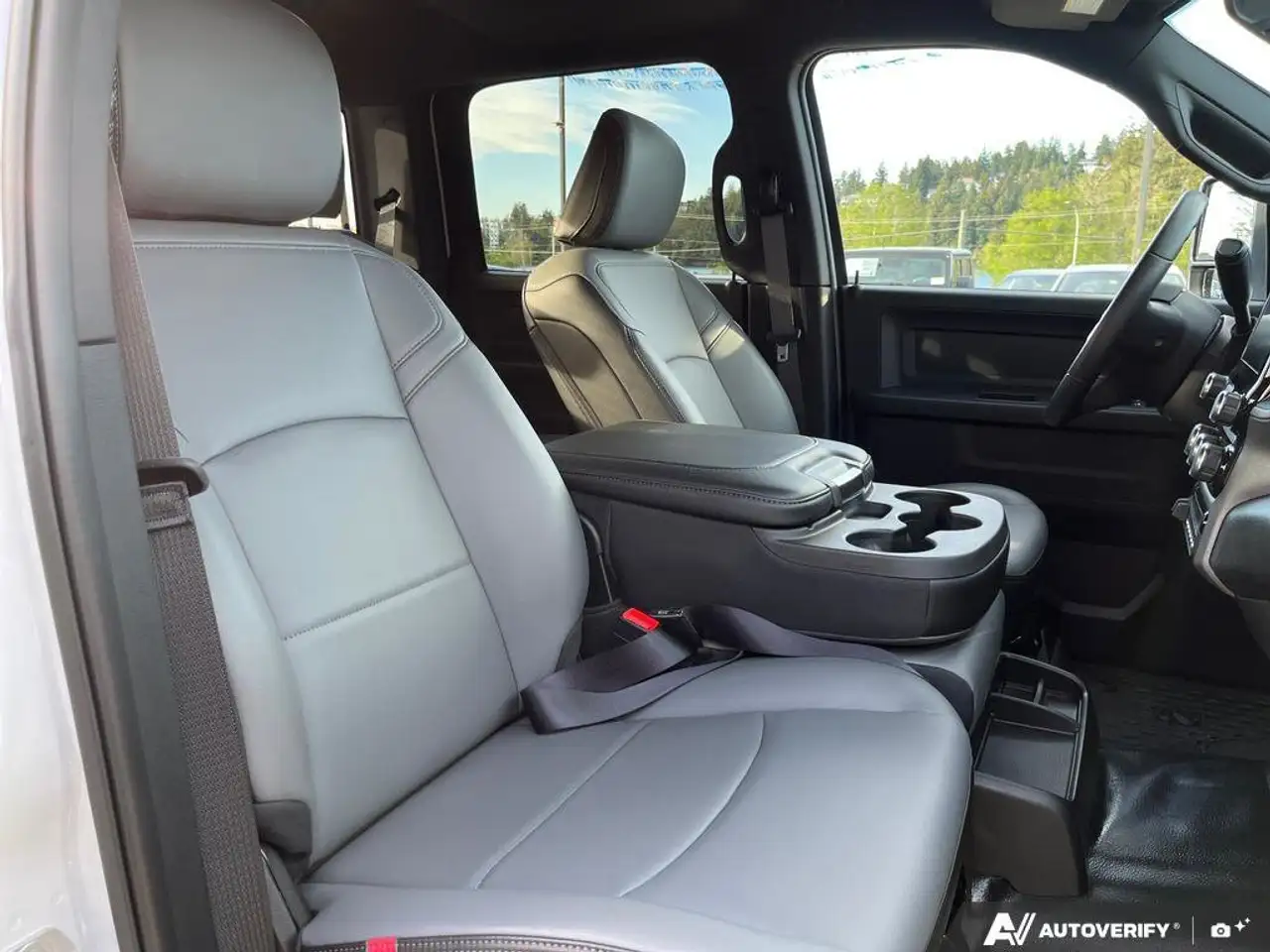 RAM 3500 снимка RAM 3500