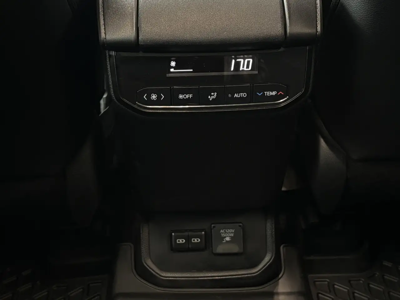 Toyota Highlander photo Toyota Highlander