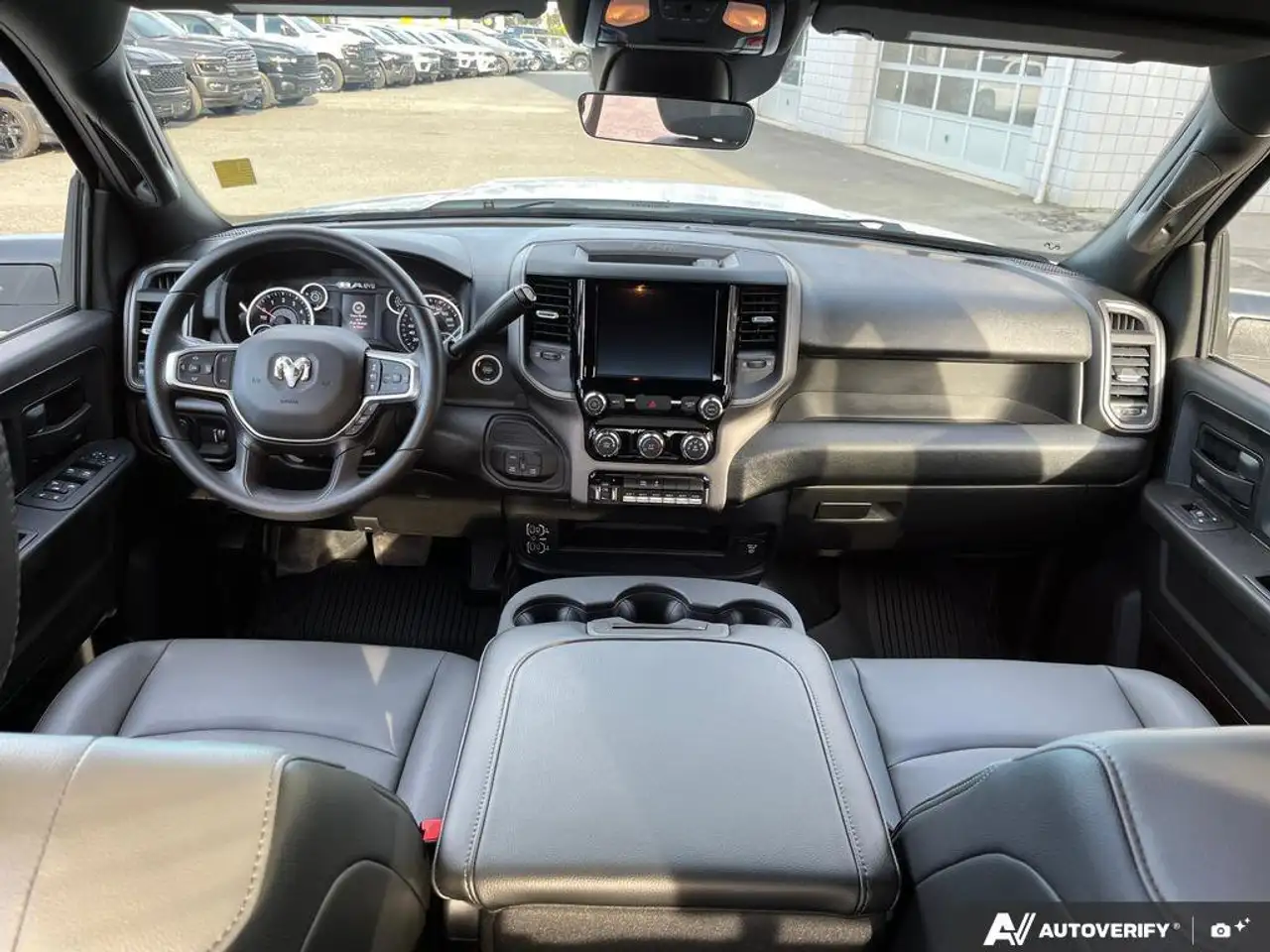 RAM 3500 снимка RAM 3500