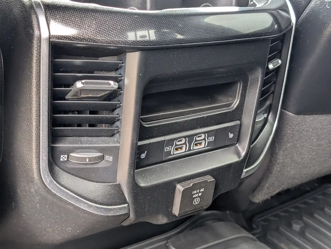 RAM 3500 photo RAM 3500