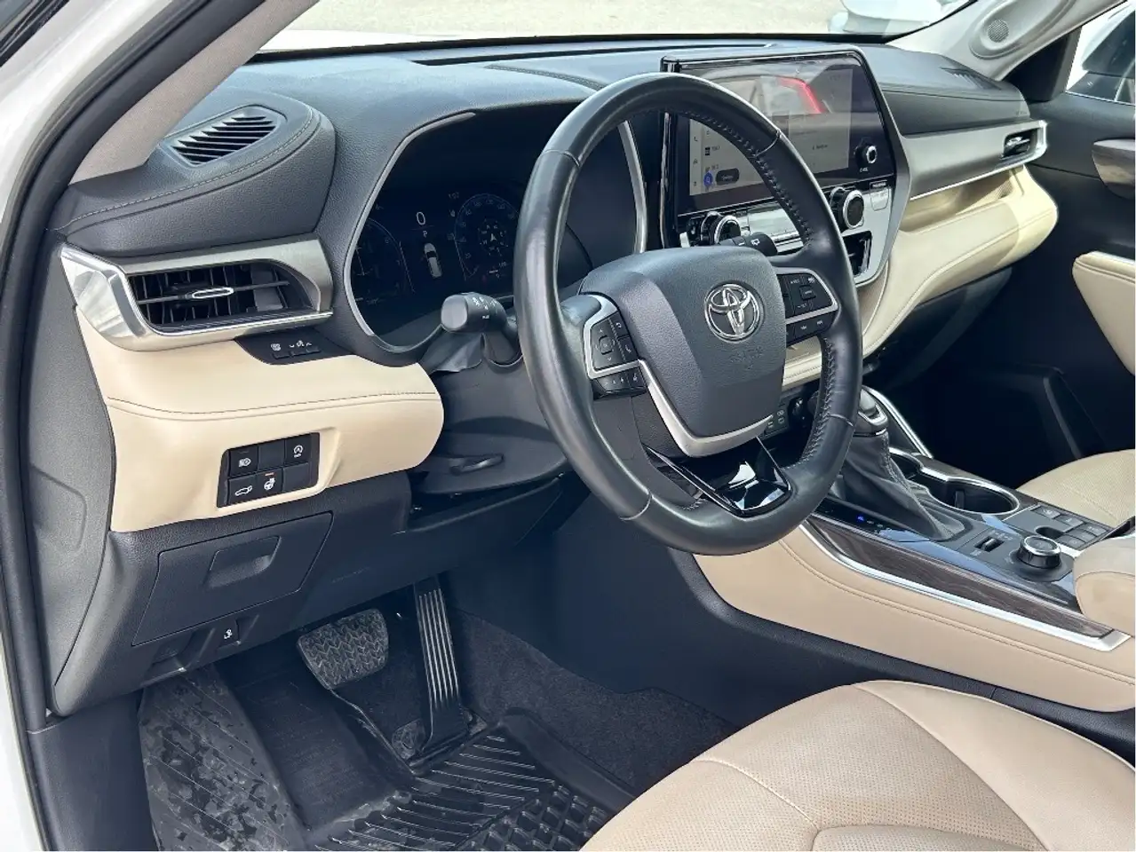 Toyota Highlander снимка Toyota Highlander