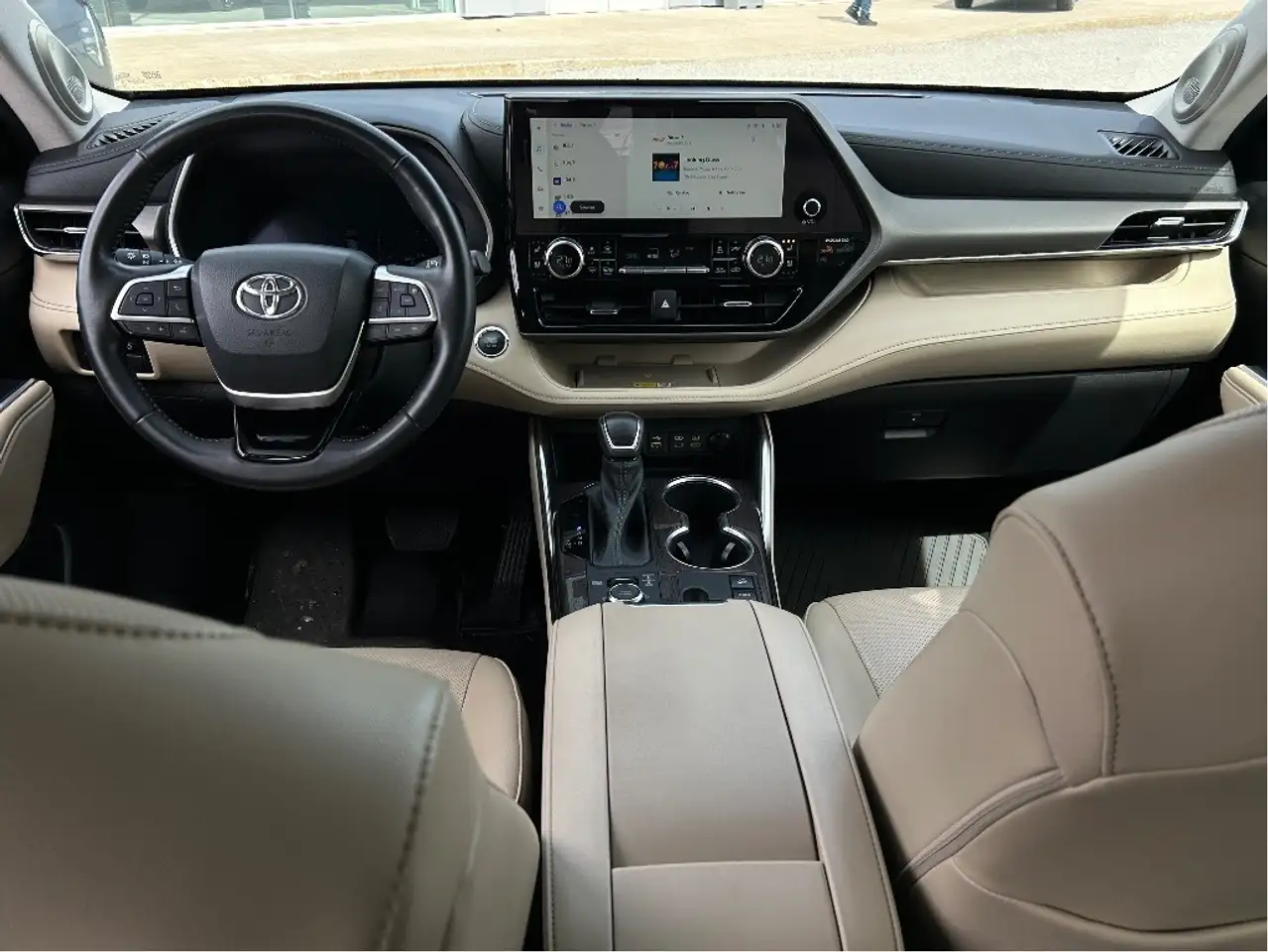 Toyota Highlander снимка Toyota Highlander