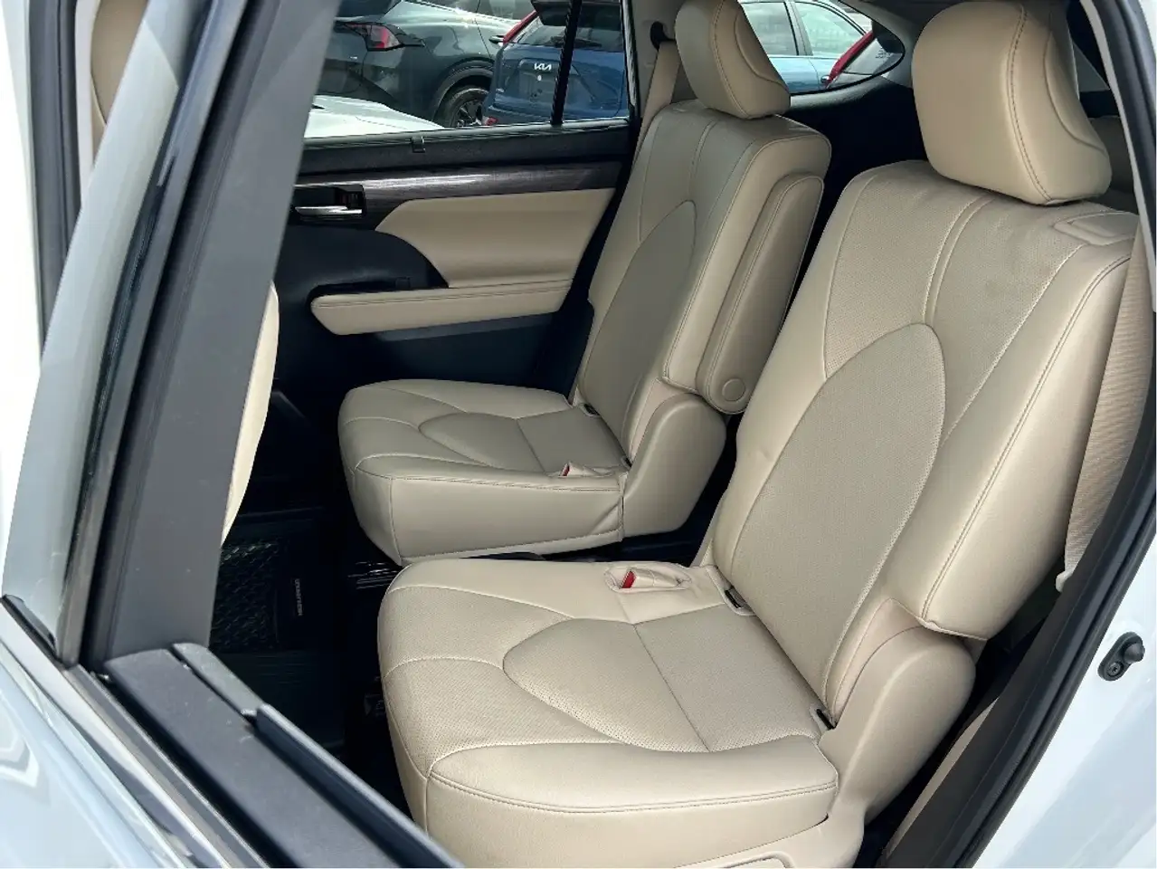 Toyota Highlander снимка Toyota Highlander