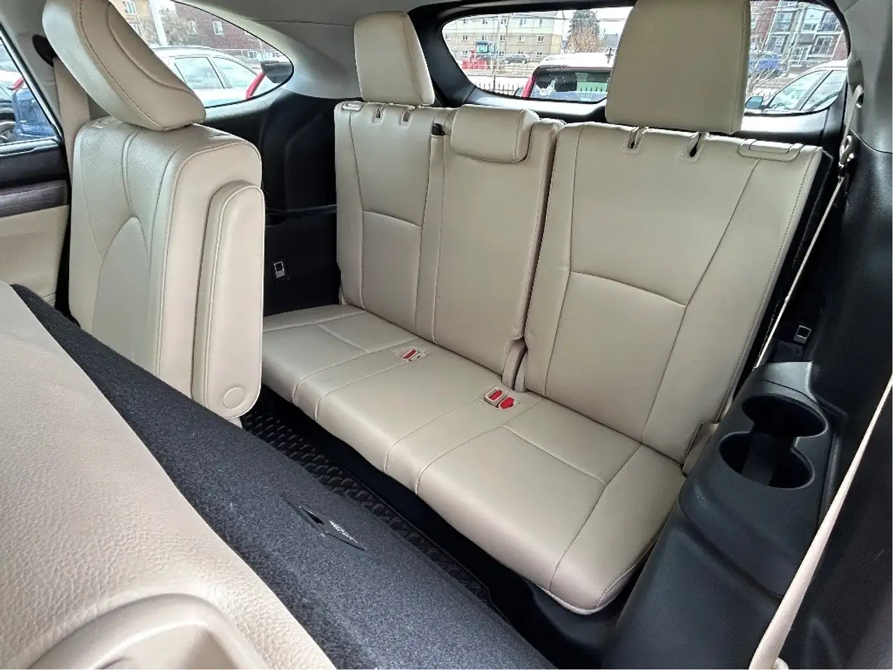 Toyota Highlander снимка Toyota Highlander
