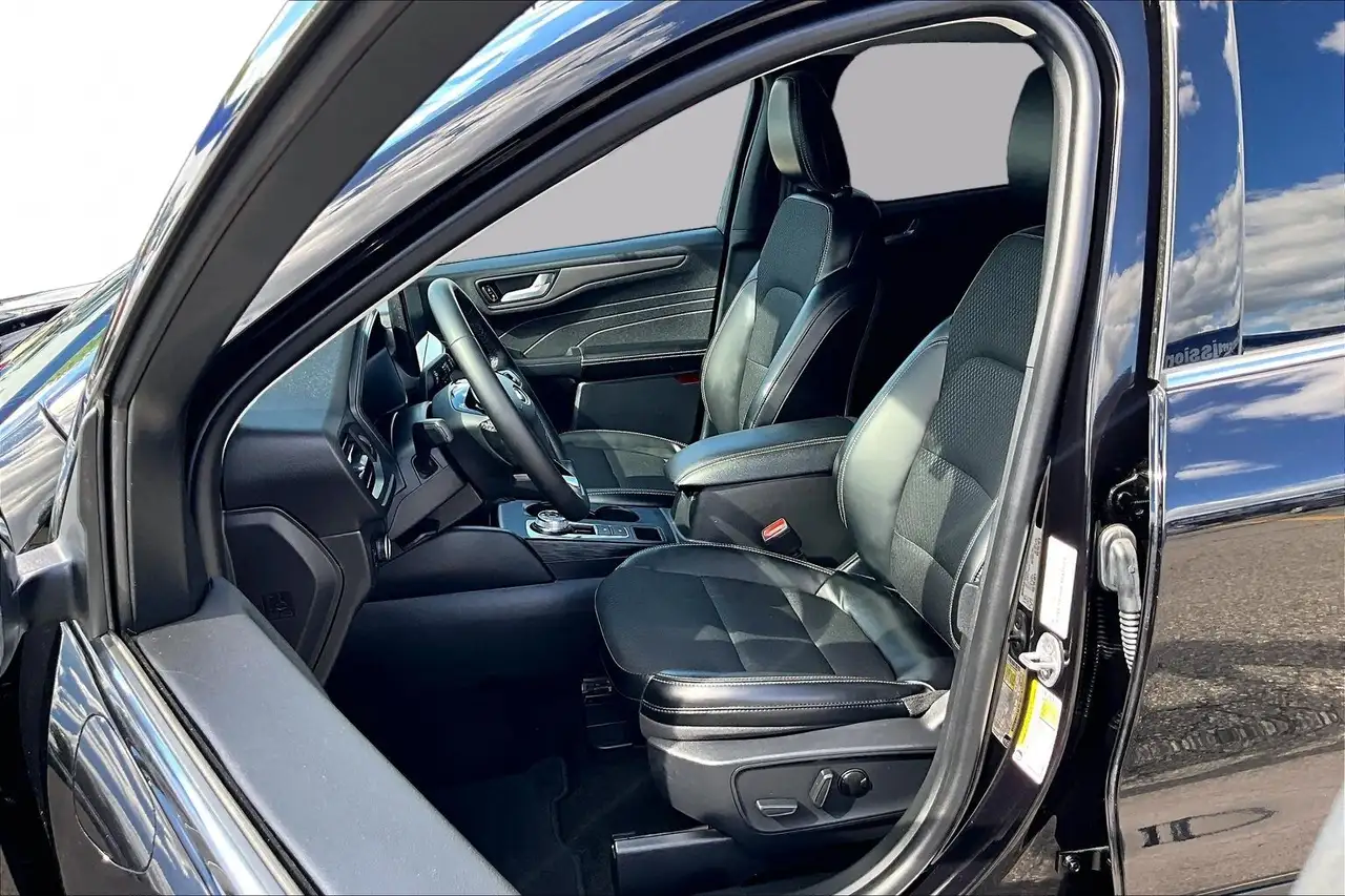 Ford Escape photo Ford Escape