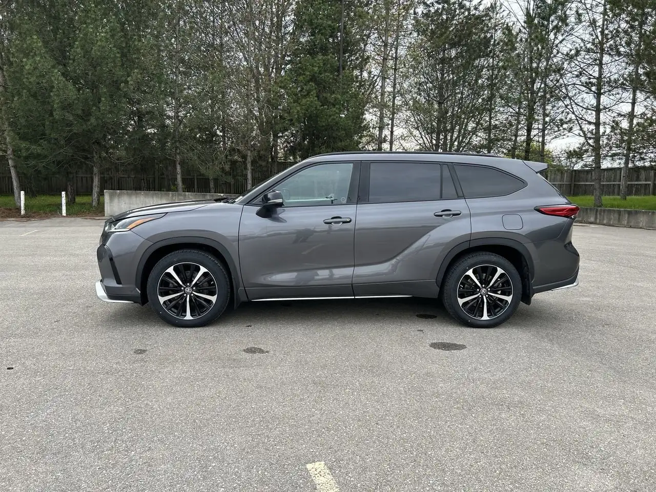 Toyota Highlander снимка Toyota Highlander
