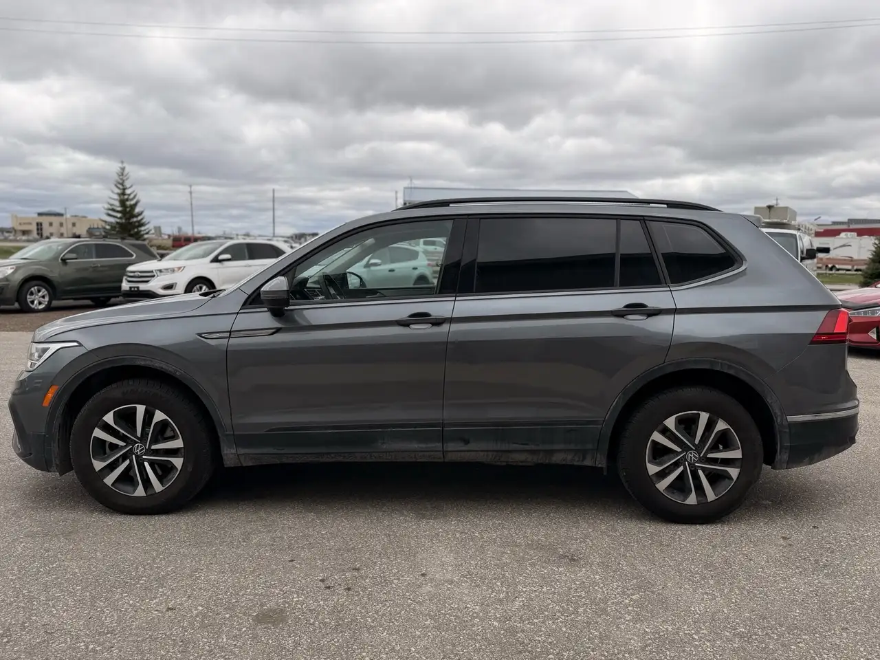 Volkswagen Tiguan photo Volkswagen Tiguan
