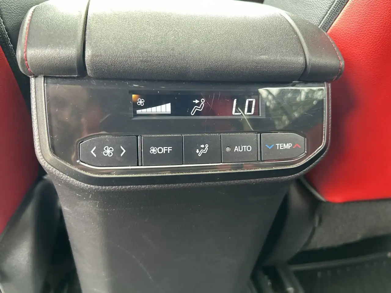 Toyota Highlander снимка Toyota Highlander