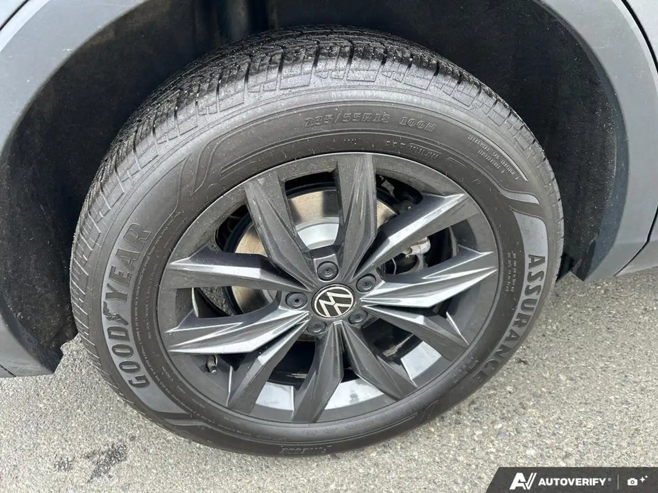 Volkswagen Tiguan снимка Volkswagen Tiguan