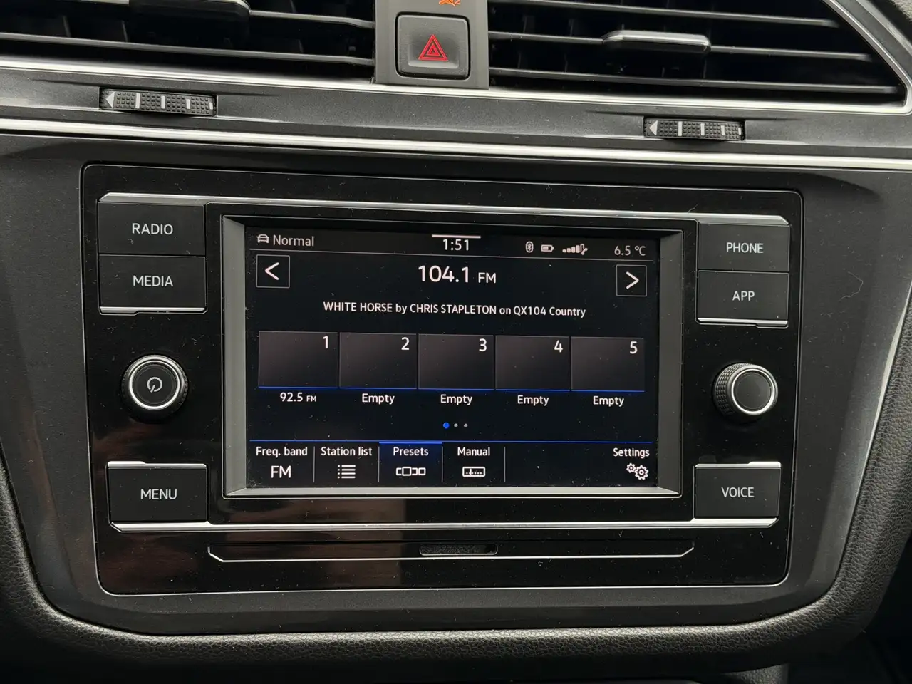Volkswagen Tiguan photo Volkswagen Tiguan