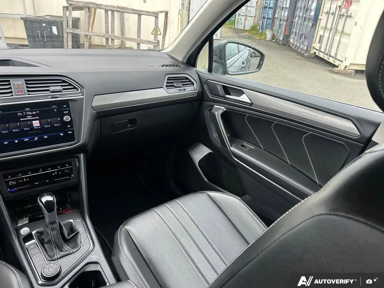 Volkswagen Tiguan снимка Volkswagen Tiguan