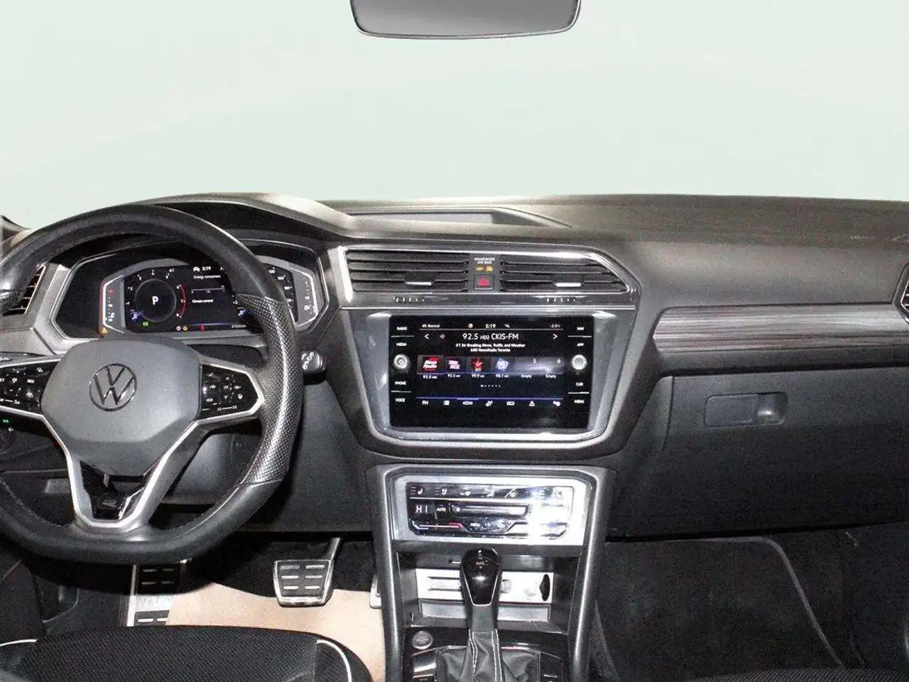 Volkswagen Tiguan снимка Volkswagen Tiguan