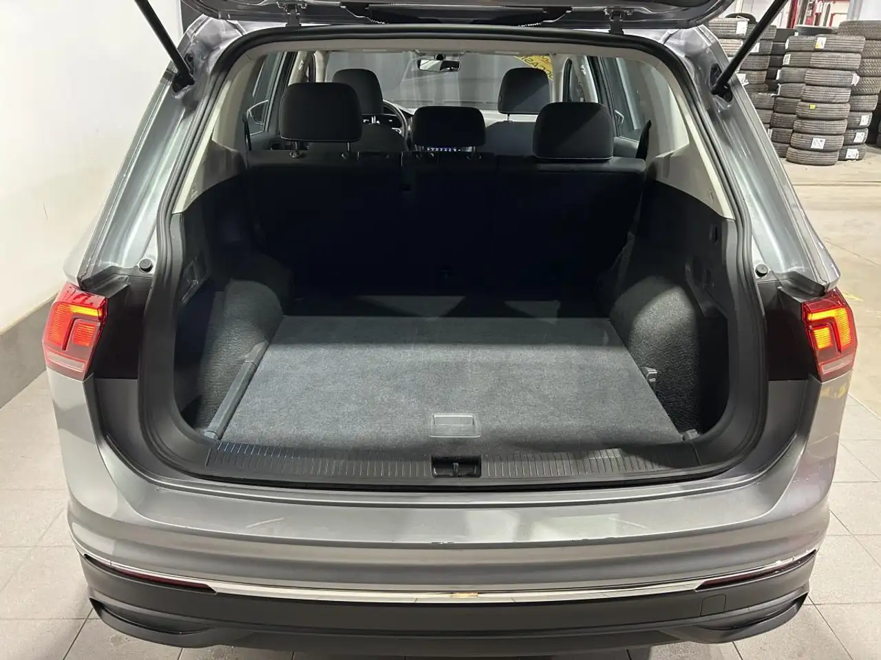 Volkswagen Tiguan снимка Volkswagen Tiguan