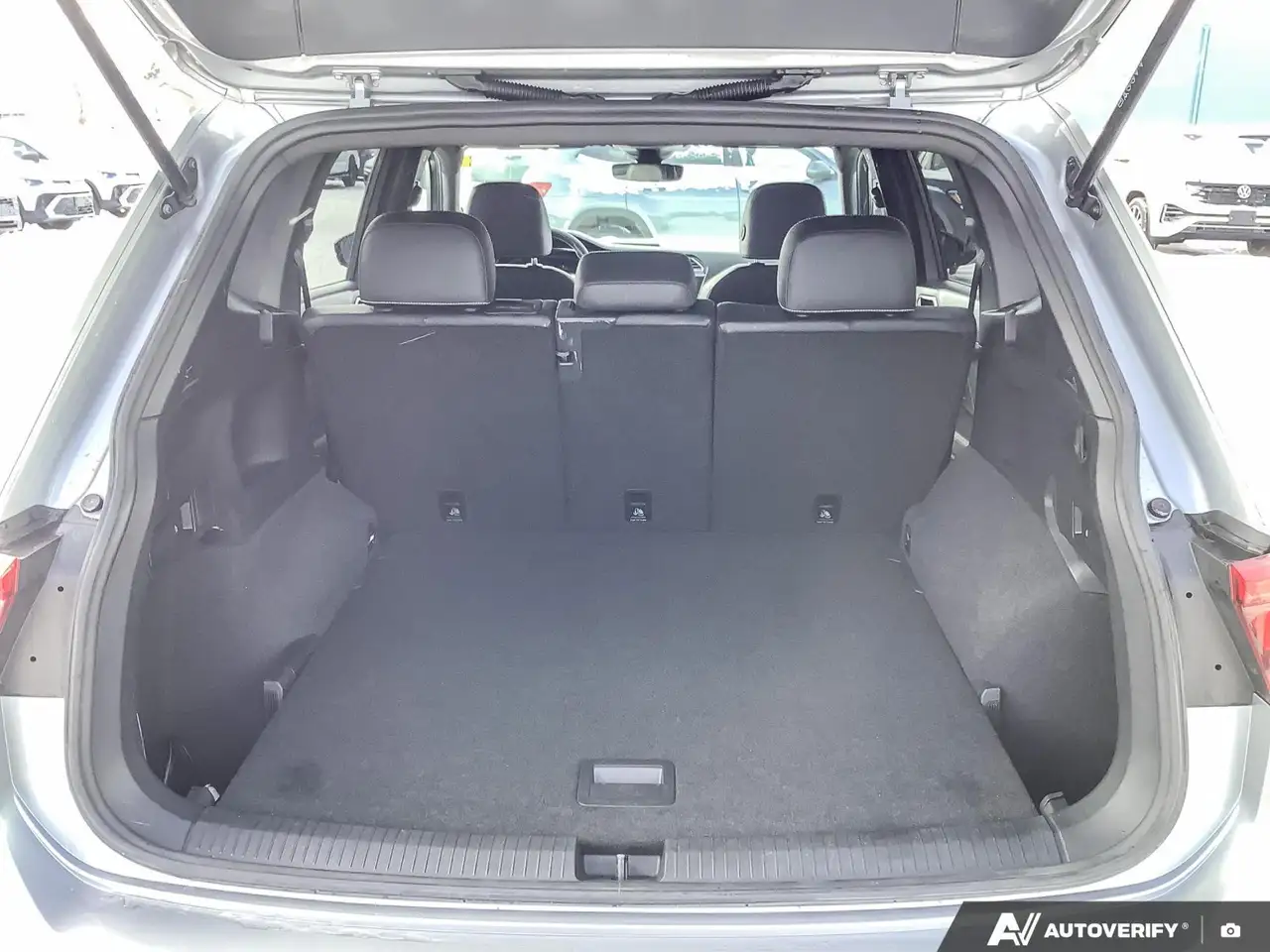 Volkswagen Tiguan снимка Volkswagen Tiguan