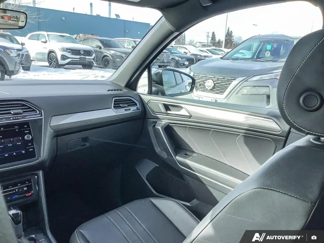 Volkswagen Tiguan снимка Volkswagen Tiguan
