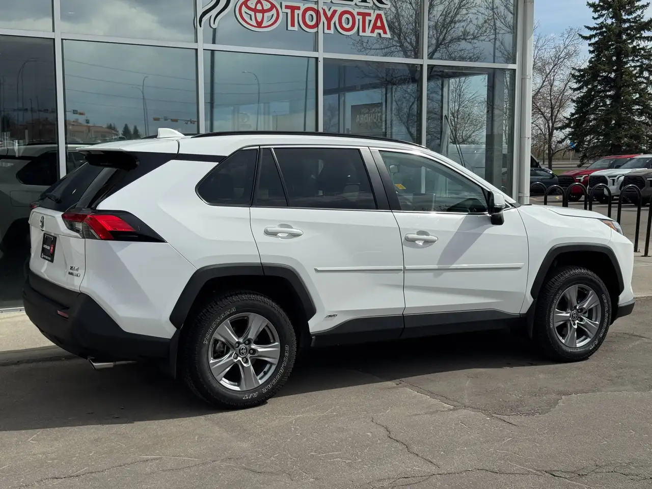 Toyota RAV 4 снимка Toyota RAV 4
