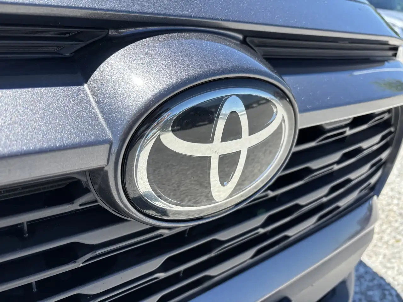 Toyota RAV 4 photo Toyota RAV 4