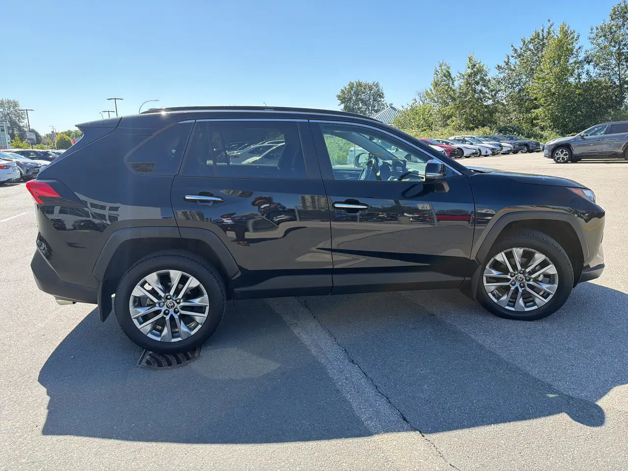 Toyota RAV 4 снимка Toyota RAV 4