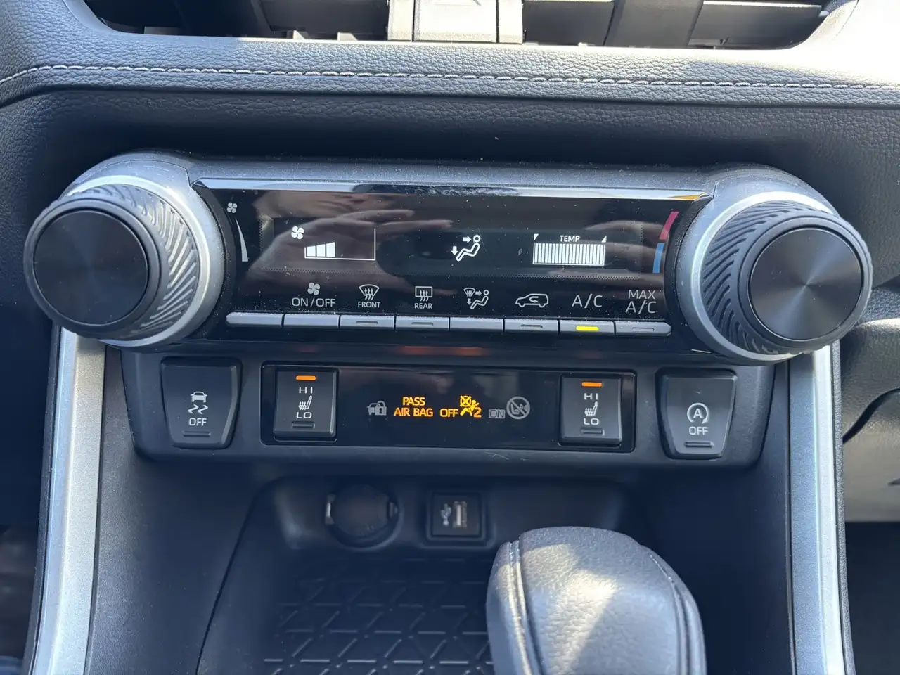 Toyota RAV 4 photo Toyota RAV 4