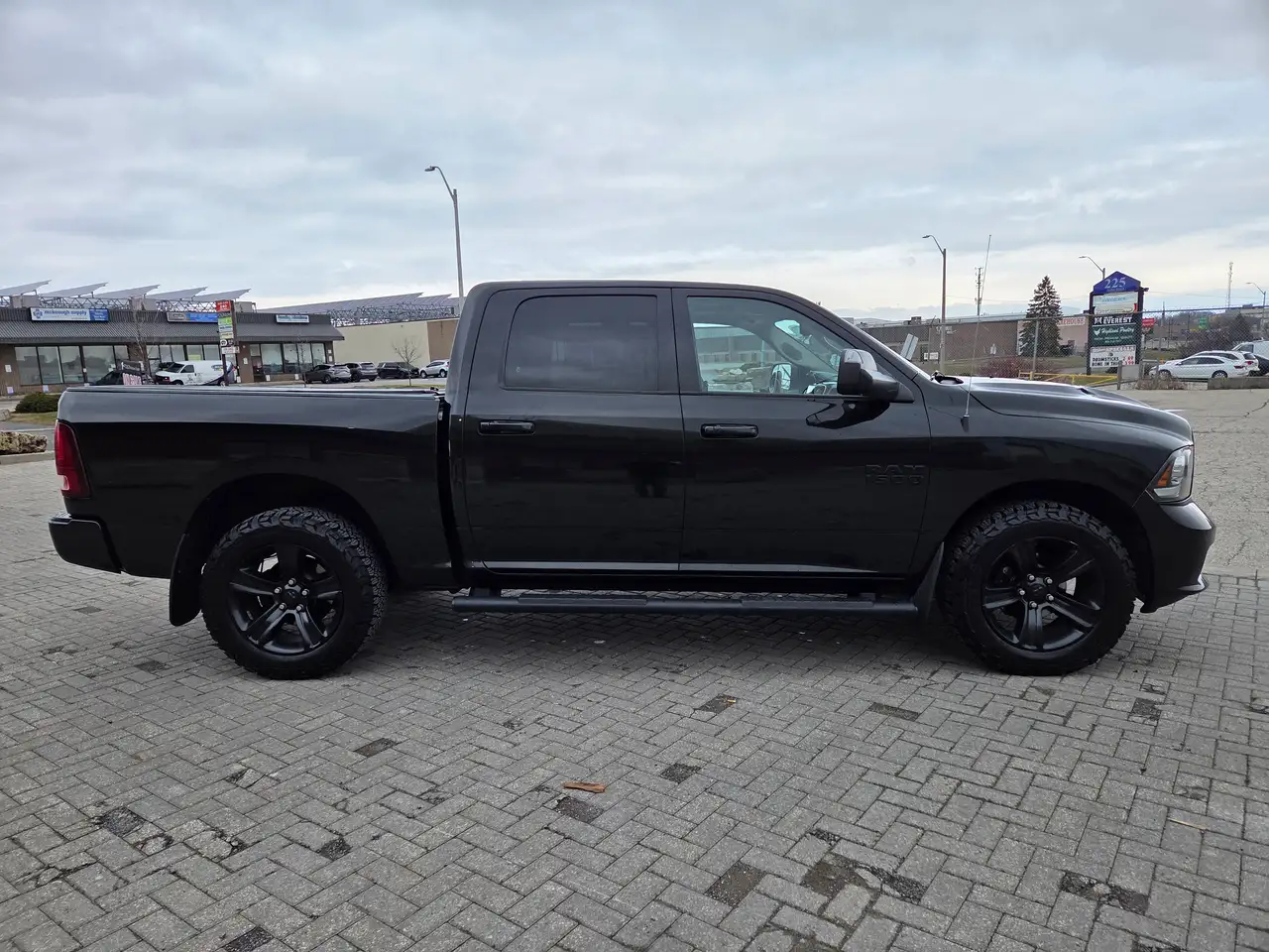RAM 1500 photo RAM 1500