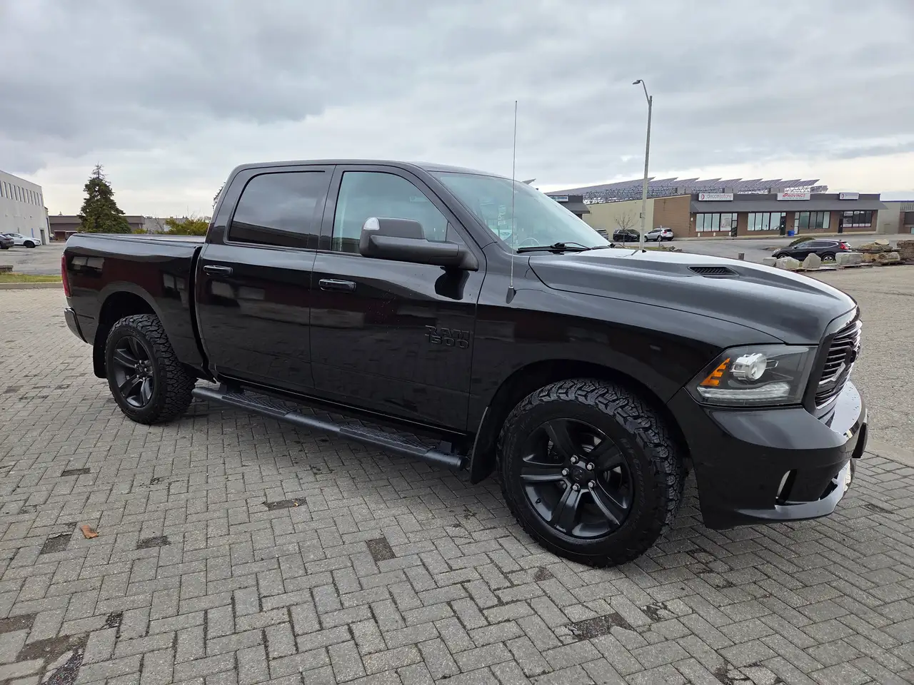 RAM 1500 photo RAM 1500
