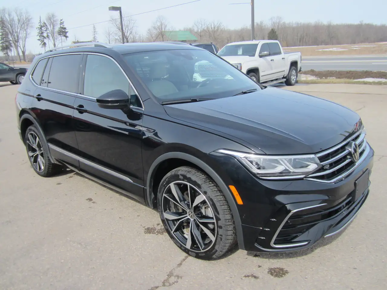 Volkswagen Tiguan снимка Volkswagen Tiguan