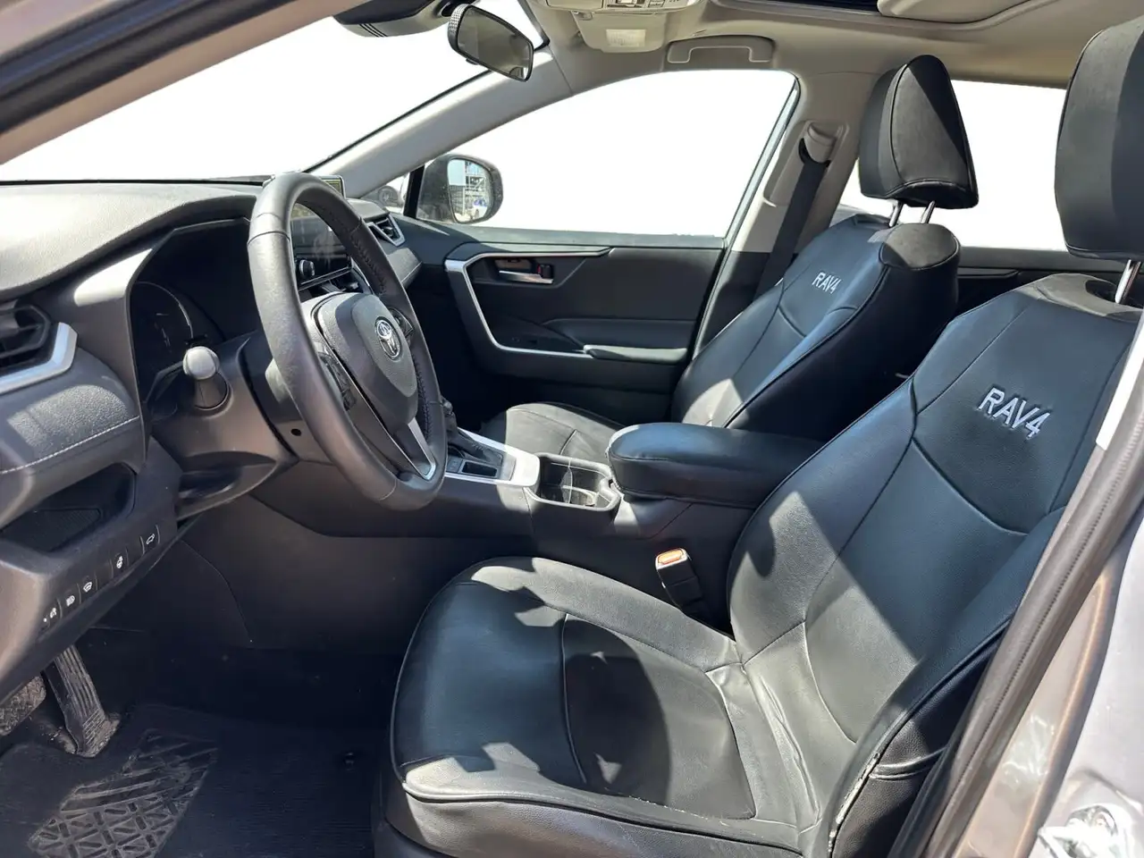 Toyota RAV 4 снимка Toyota RAV 4