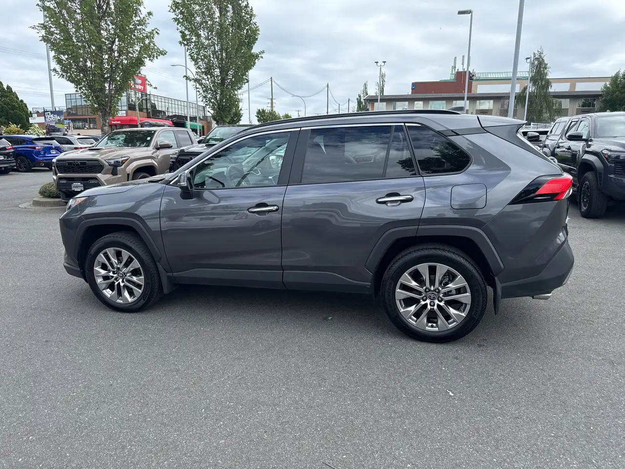 2025 Toyota RAV 4