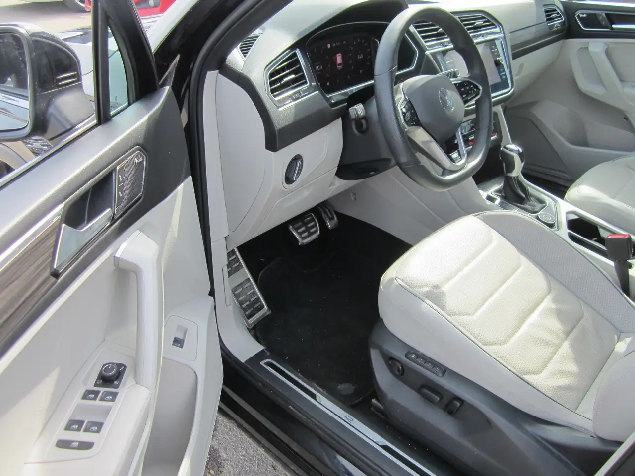 Volkswagen Tiguan снимка Volkswagen Tiguan