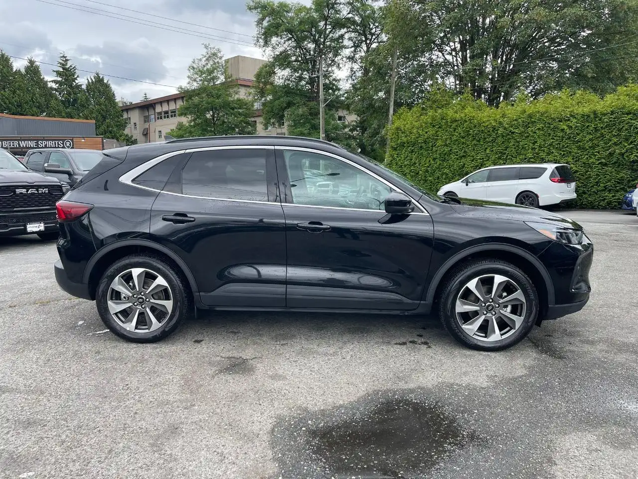 Ford Escape photo Ford Escape