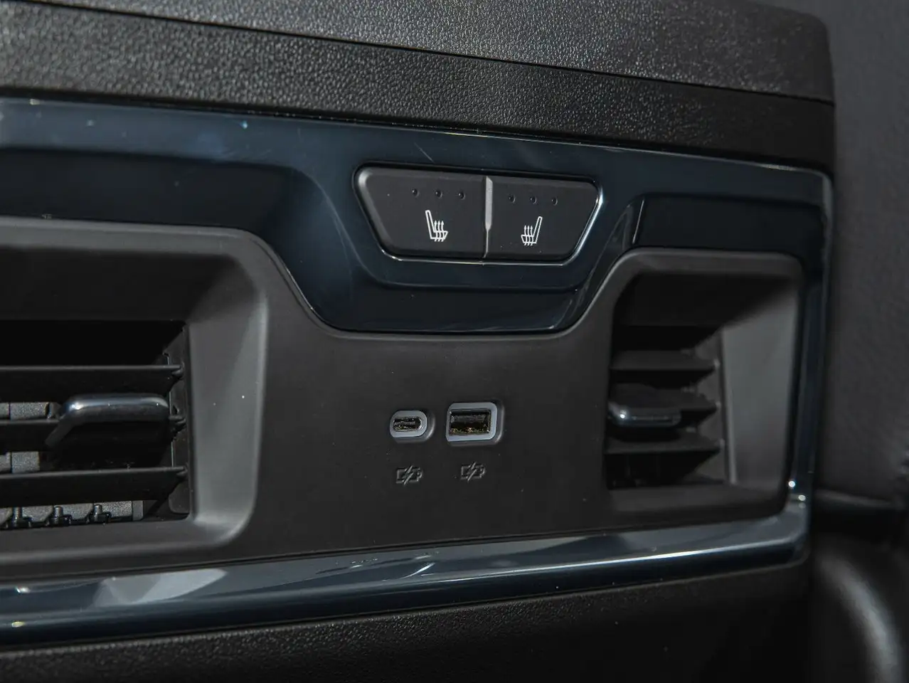 GMC Sierra 2500HD снимка GMC Sierra 2500HD