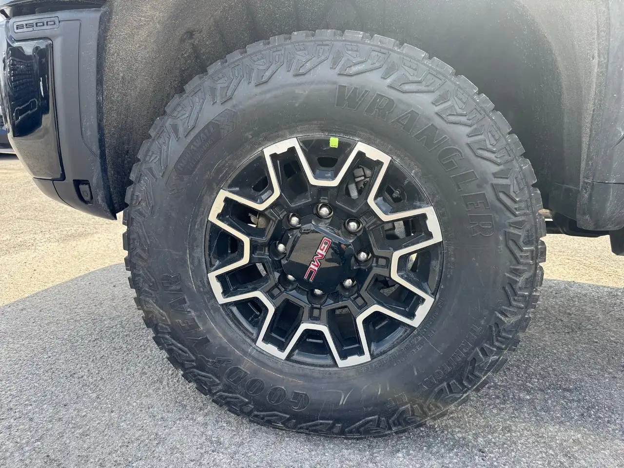 GMC Sierra 2500HD снимка GMC Sierra 2500HD