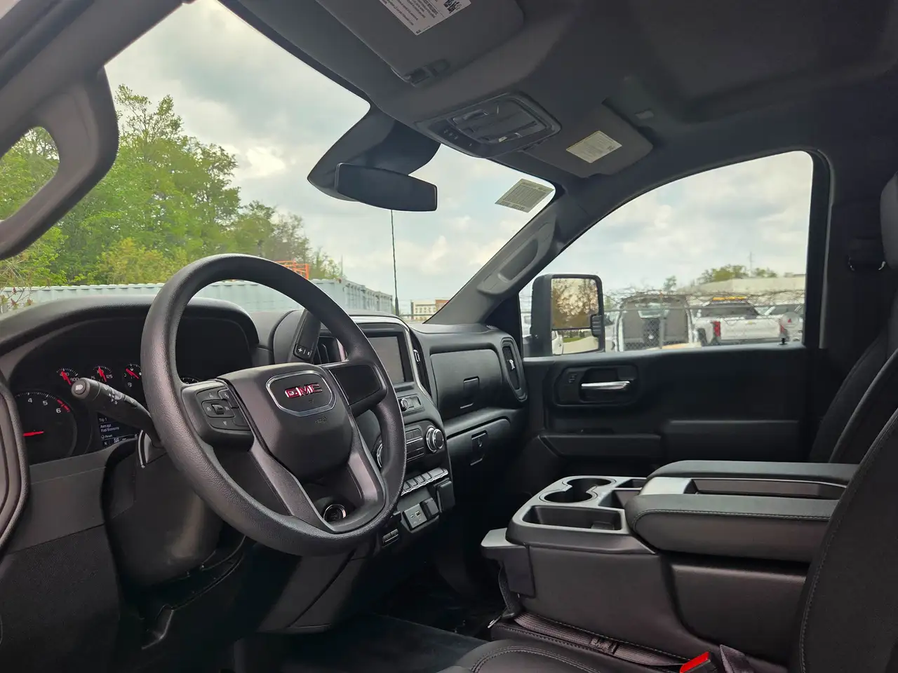 GMC Sierra 2500HD снимка GMC Sierra 2500HD