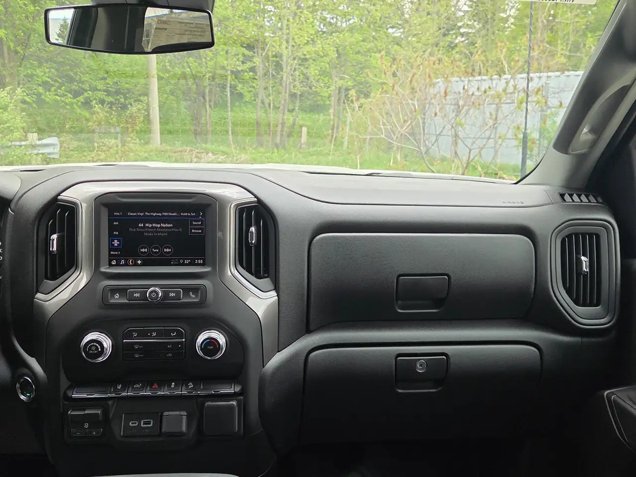 GMC Sierra 2500HD снимка GMC Sierra 2500HD