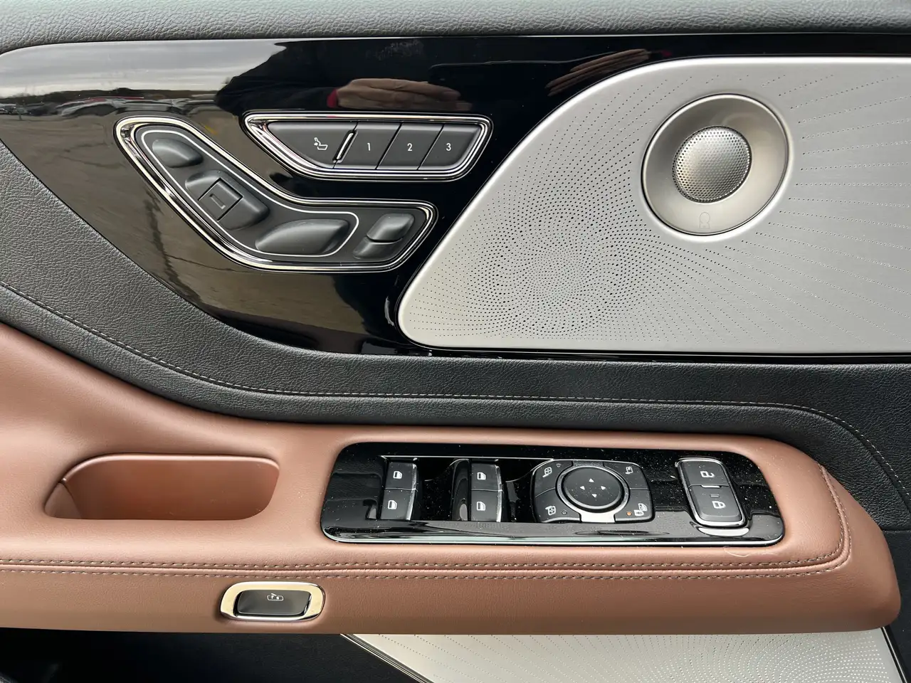 Lincoln Aviator photo Lincoln Aviator