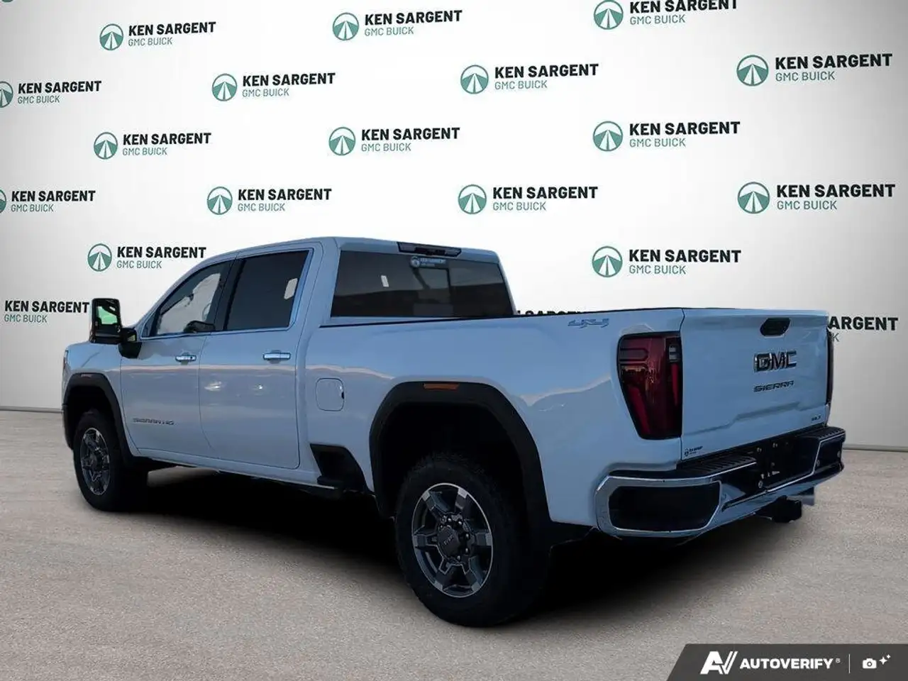 GMC Sierra 2500HD снимка GMC Sierra 2500HD