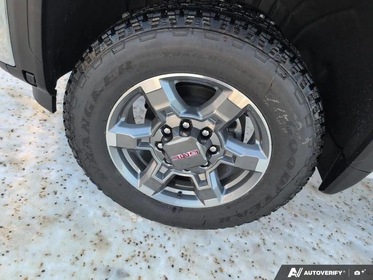 GMC Sierra 2500HD снимка GMC Sierra 2500HD