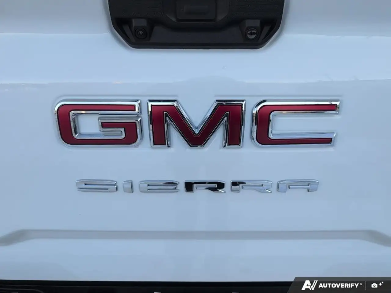GMC Sierra 2500HD снимка GMC Sierra 2500HD