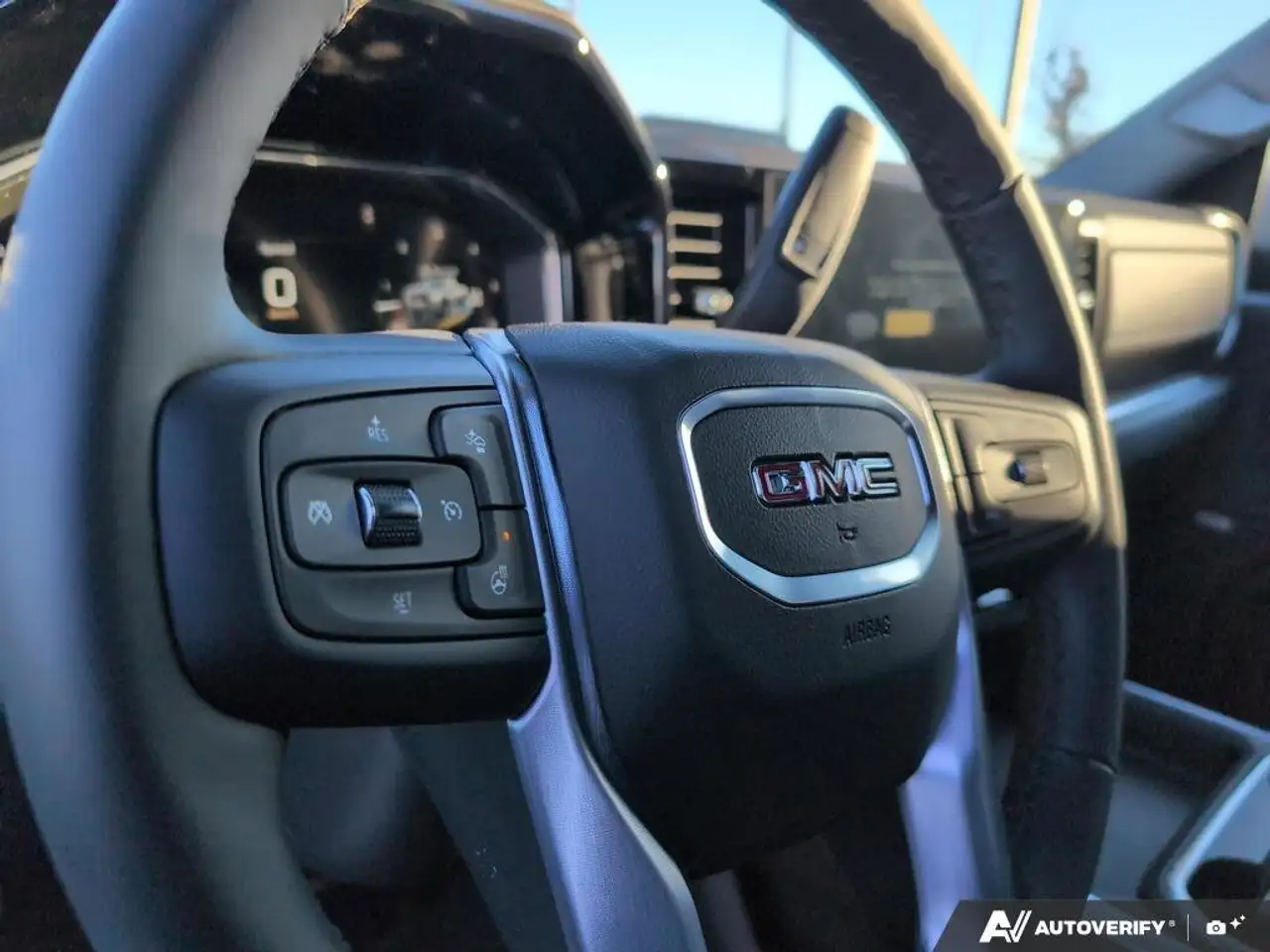 GMC Sierra 2500HD снимка GMC Sierra 2500HD