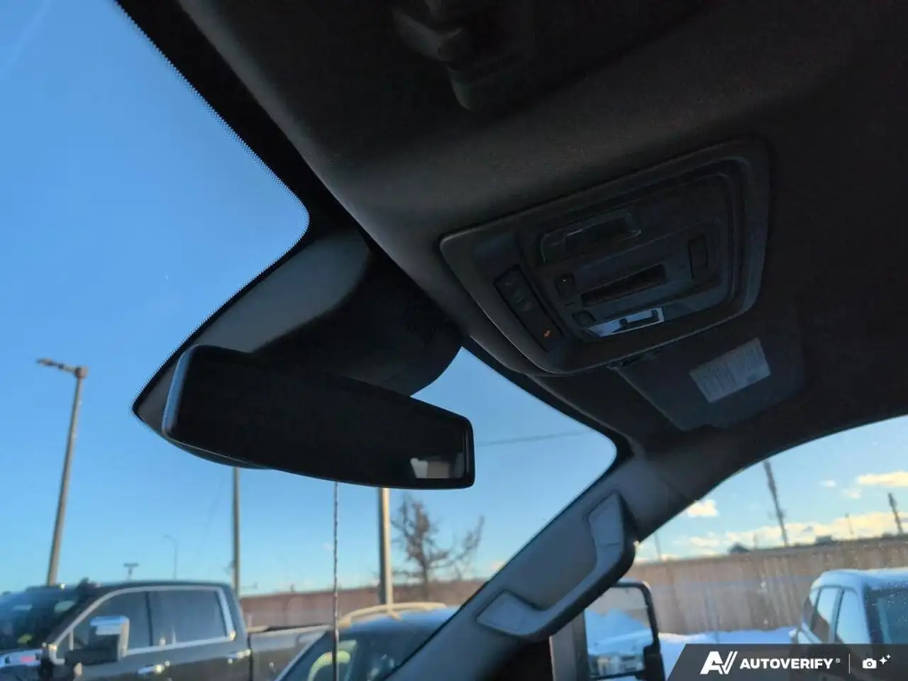 GMC Sierra 2500HD снимка GMC Sierra 2500HD