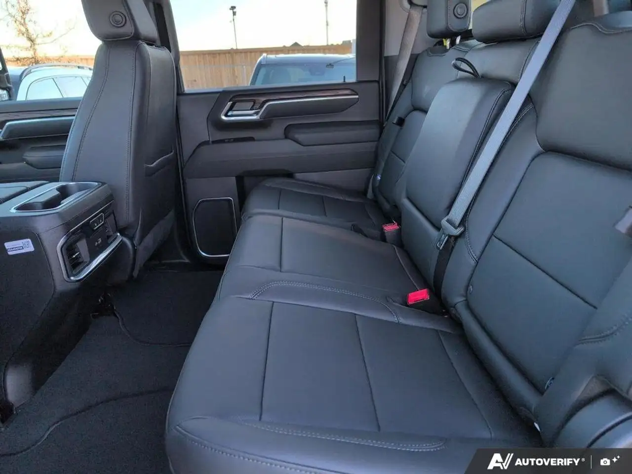 GMC Sierra 2500HD снимка GMC Sierra 2500HD