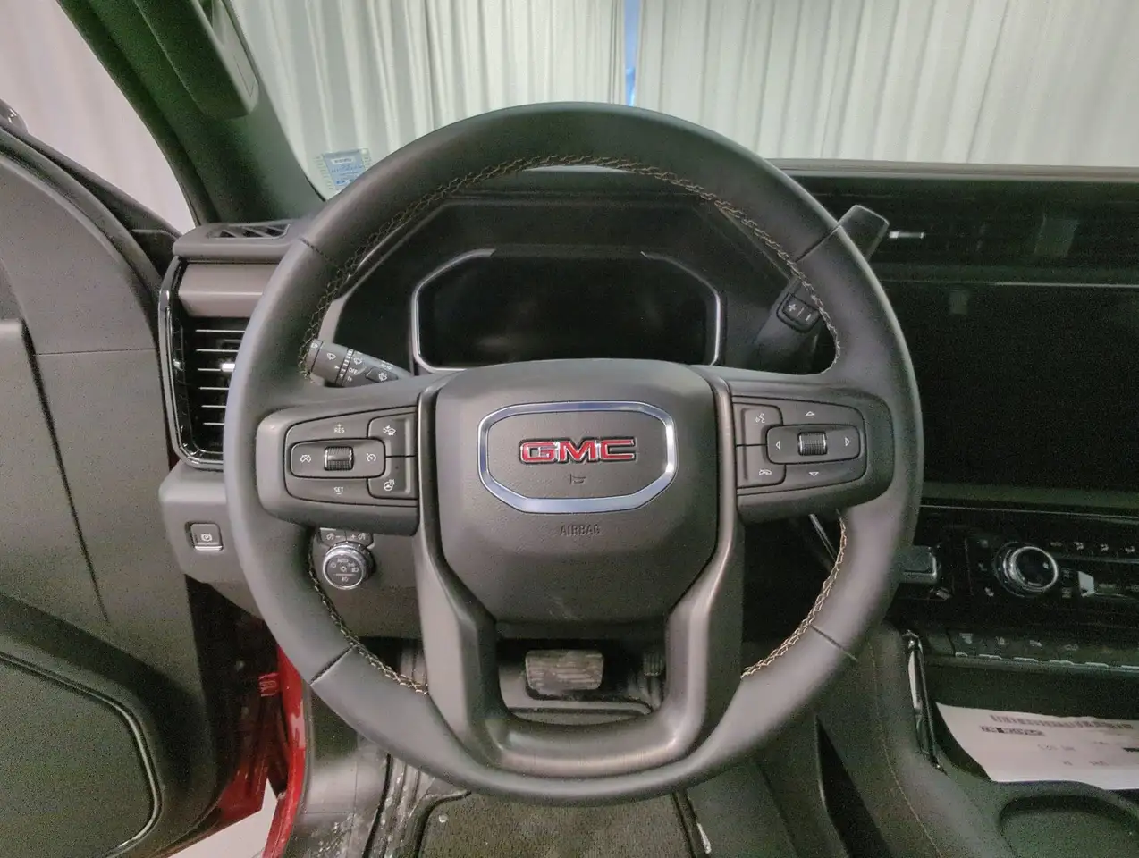 GMC Sierra 2500HD снимка GMC Sierra 2500HD