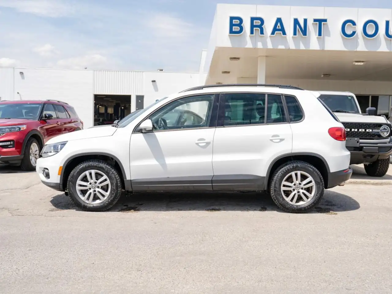 Volkswagen Tiguan снимка Volkswagen Tiguan