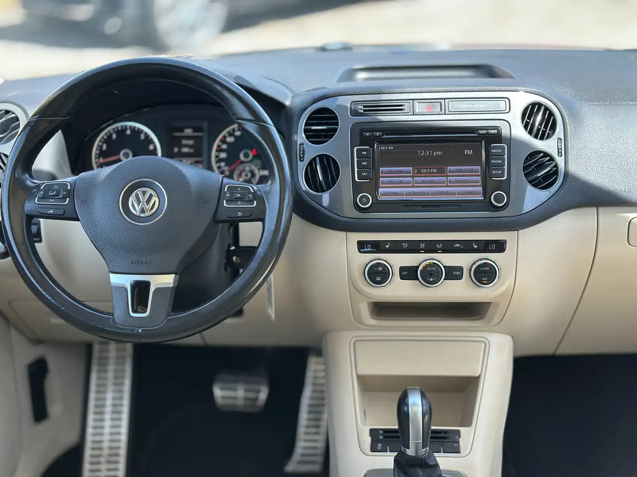 Volkswagen Tiguan снимка Volkswagen Tiguan