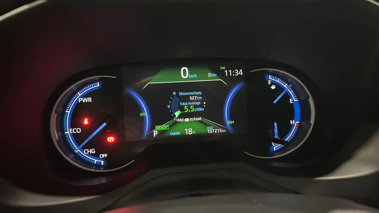 Toyota RAV 4 снимка Toyota RAV 4