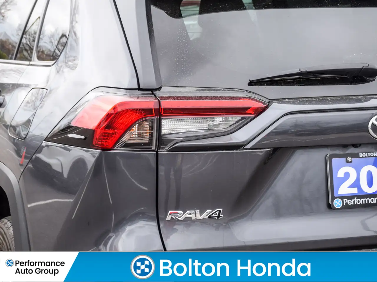 Toyota RAV 4 снимка Toyota RAV 4