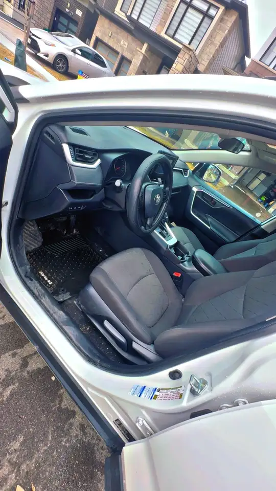 Toyota RAV 4 снимка Toyota RAV 4