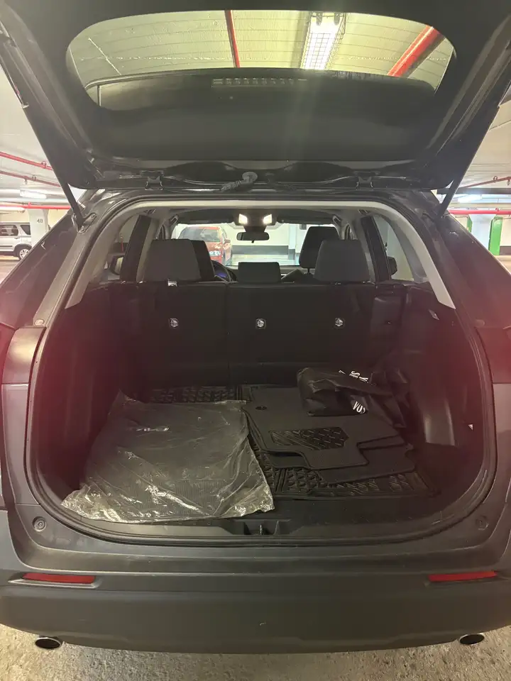 Toyota RAV 4 снимка Toyota RAV 4